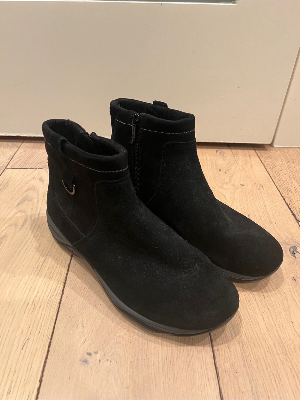Easy Spirit Black Suede Ankle Booties with Side Zip